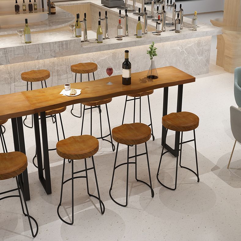 Light Brown Solid Wood Top Bar Table Industrial Metal Base Bistro Table Clearhalo 'Bar Furniture' 'Bar Tables' 'bar_tables' 'furn' 'furn_bar_tables' 'Furniture' 'Kitchen & Dining Furniture' 1200x1200_6b868e26-8ff8-41c7-98d6-3381aed3ed2d