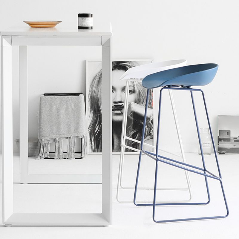 Modern Plastic Counter & Bar Stool Bucket Footrest Stool for Coffee Shop Clearhalo 'Bar Furniture' 'Bar Stools' 'bar_stools' 'furn' 'furn_bar_stools' 'furniture_bar_stools' 'Kitchen & Dining Furniture' 'kitchen&dining_furn' 'kitchen' 'kitchen_furn' Furniture' 1200x1200_6bbb08b9-0086-4a61-85e9-6cb77c83861f