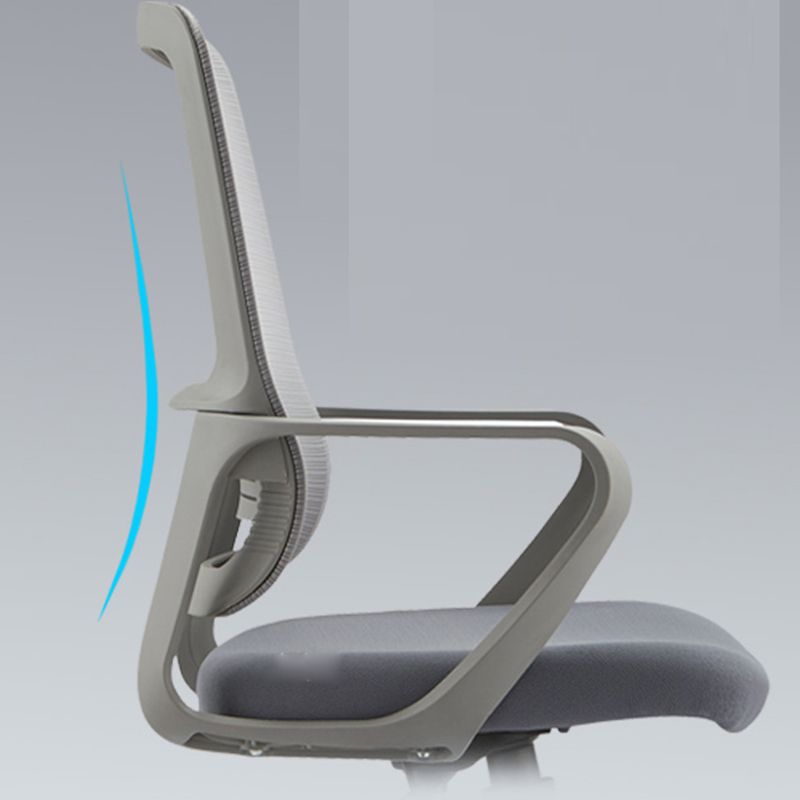 Silla de conferencia de malla de escritorio de brazos fijos modernos para la oficina para oficina