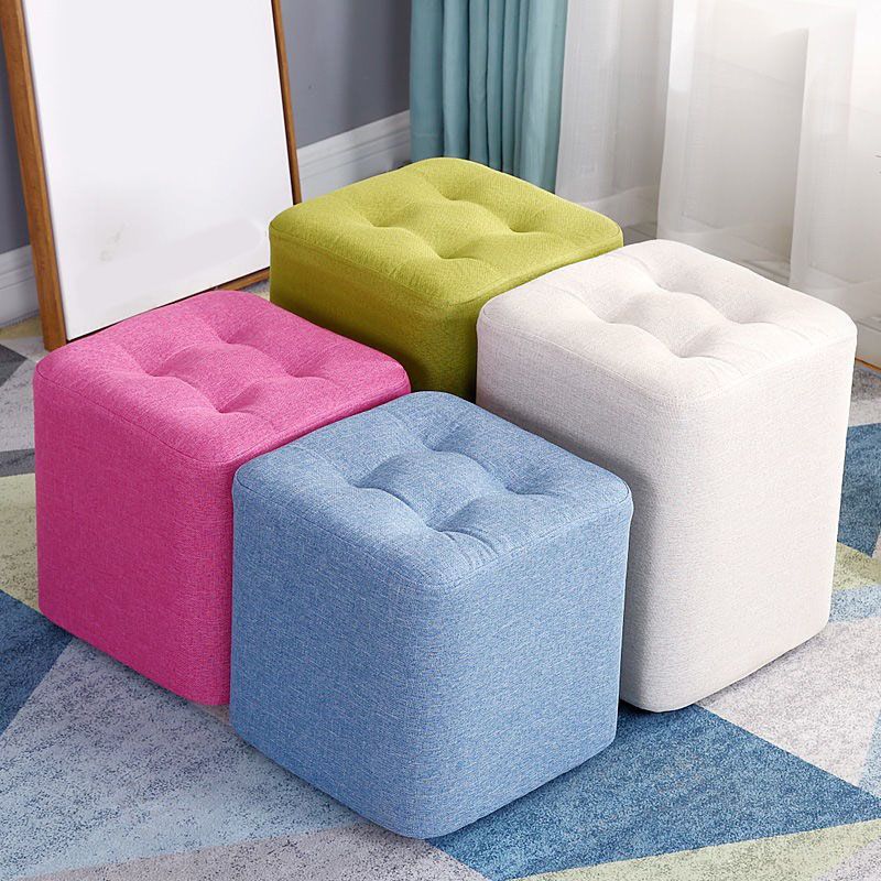 Tufted quadratische Form Ottomane moderne Leinenmischung gepolsterter Pouf
