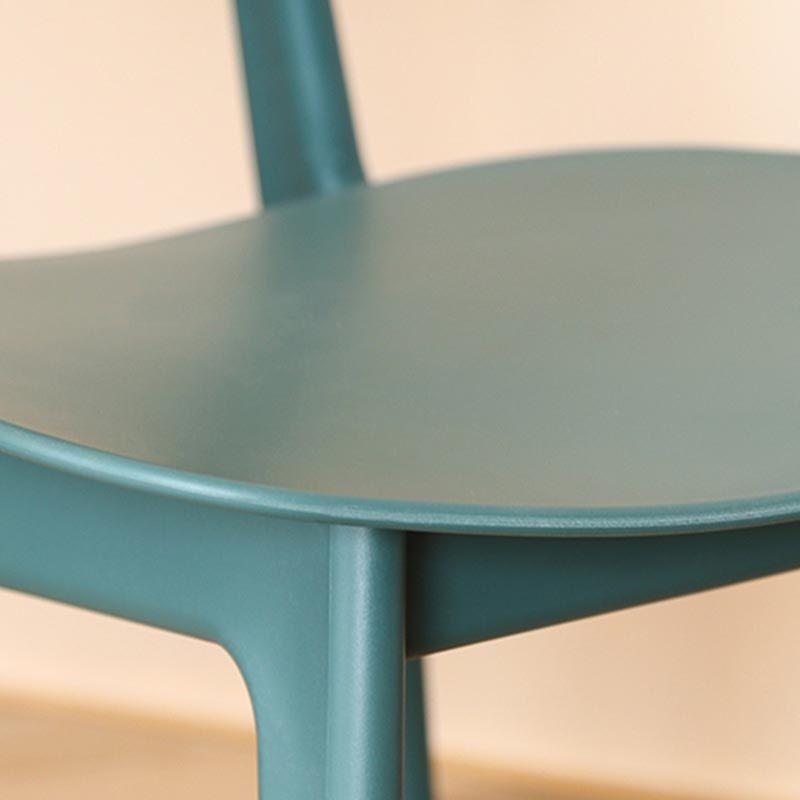 Silla de comedor de plástico contemporánea muebles laterales de comedor abiertos en acabado mate para casa