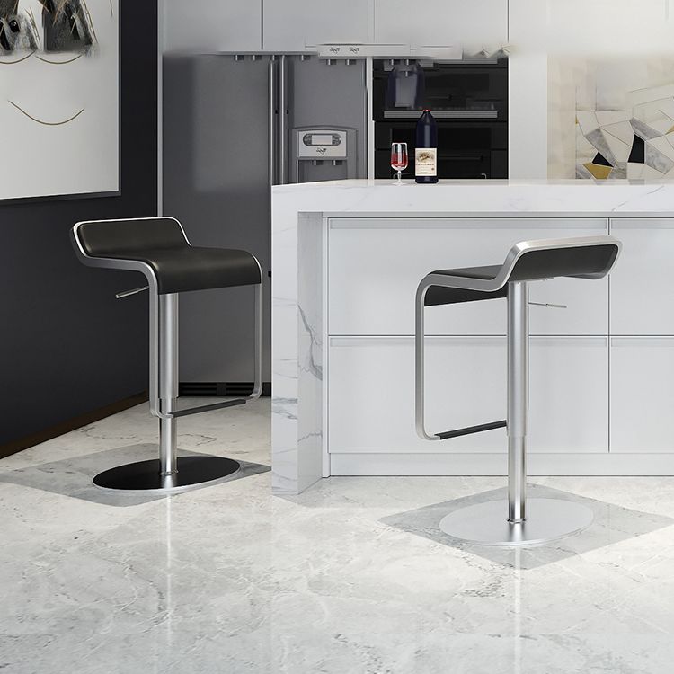 Tabouret de barre de dossier industriel tabouret de comptoir de hauteur réglable pour Bristol