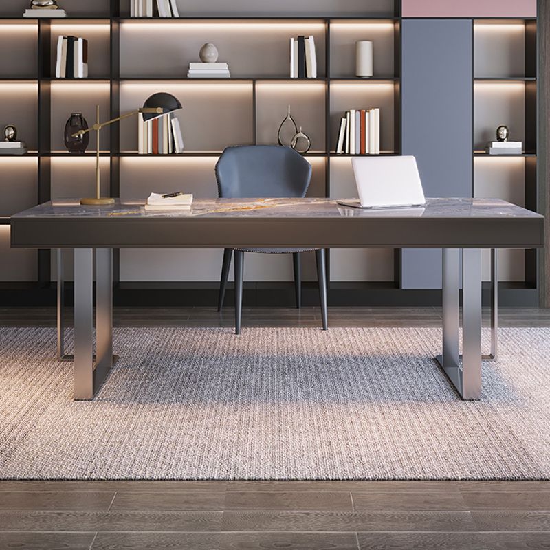 3つの引き出しライティングデスク石石長ステンレス鋼の脚付きオフィスデスク