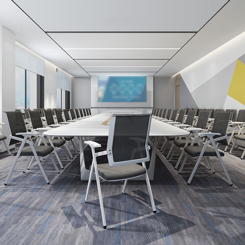 Silla de conferencia de malla de media espalda silla de armas fijo ergonómica para el cargo