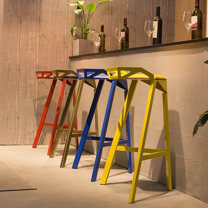 Modern Armless Backrest Counter Stool Iron Bar Stool with Cushion and Pedal for Bar Clearhalo 'Bar Furniture' 'Bar Stools' 'bar_stools' 'furn' 'furn_bar_stools' 'Furniture' 'Kitchen & Dining Furniture' 1200x1200_6cb86d67-7a65-4025-a9af-4fd7b3f8f5e7