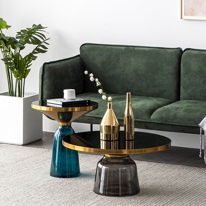 Round Glass Top Side End Table Modern Pedestal End Table for Living Room Clearhalo 'Coffee & Accent Tables' 'End & Side Tables' 'end_side_table' 'end_side_tables' 'furn' 'furn_end_side_tables' 'Furniture' 'furniture_end_side_table' 'Living Room Furniture' 1200x1200_6cc2c13f-fb6e-43c2-ba67-54d389fc9be5