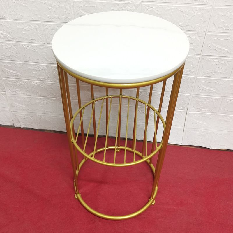 21.65 "Alto Metal Glam Nightstand de almacenamiento Abierto de almacenamiento Bedside Bedside con estantes