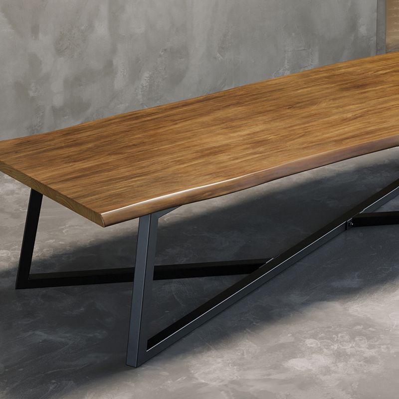 Scrivania rettangolare da ufficio in legno di pino industriale con base in metallo nero