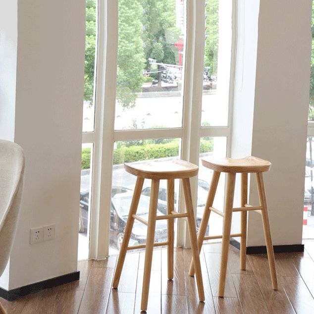 モダンなブリストルソリッドウッドバースツールバックレスフットレストバースツール