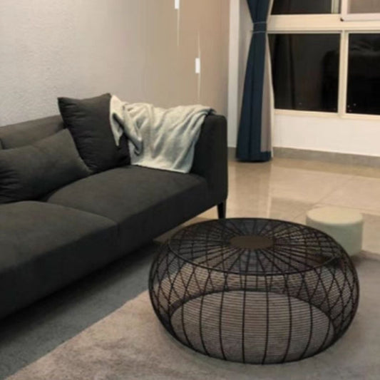 Tavolino moderno della metà del secolo con top e base di telaio in nero