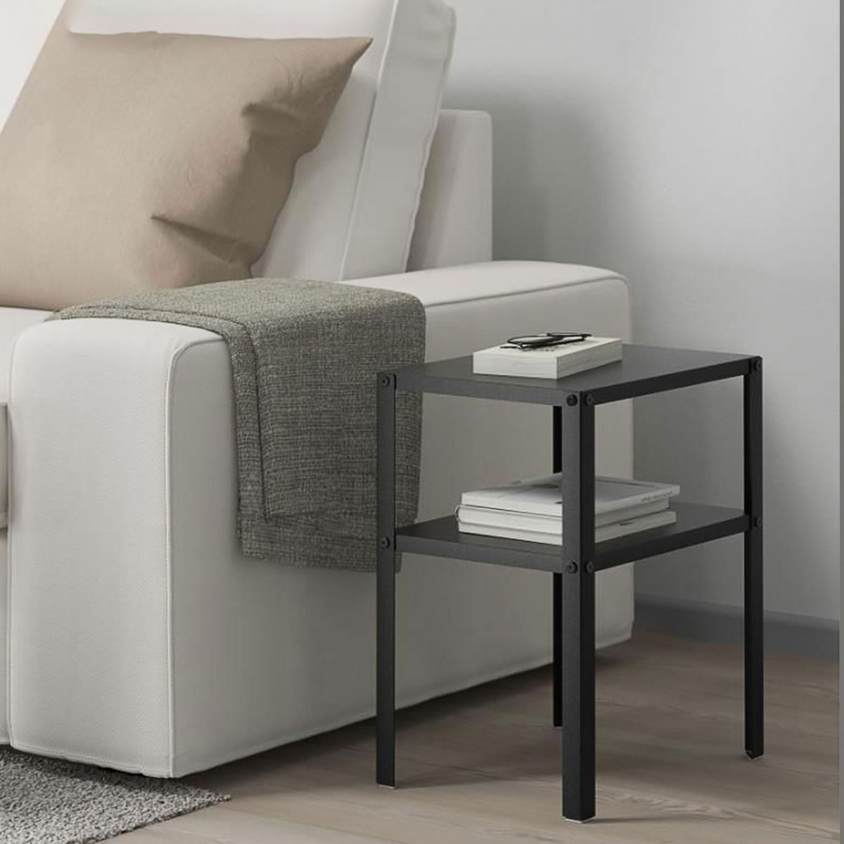 Metall 2-Shelf-Nachttisch 17,72 "hoher Industriekabinett am Nachtbezirk