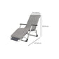 Hedendaagse grijze standaard ligstoel met metalen basis en zwarte armen