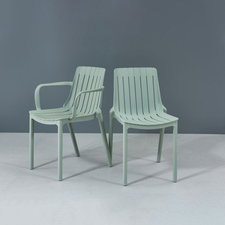 Modern Plastic Indoor-Outdoor Chairs Slat Back Arm Chair for Restaurant Clearhalo ' kitchen&dining_furn' 'Dining Chairs' 'Dining Tables & Seating' 'dining_chair' 'furn' 'furn_dining_chair' 'Furniture' 'furniture_dining_chair' 'Kitchen & Dining Furniture' 'kitchen' 1200x1200_6dd96b23-4604-481d-93f7-122413c36fa0
