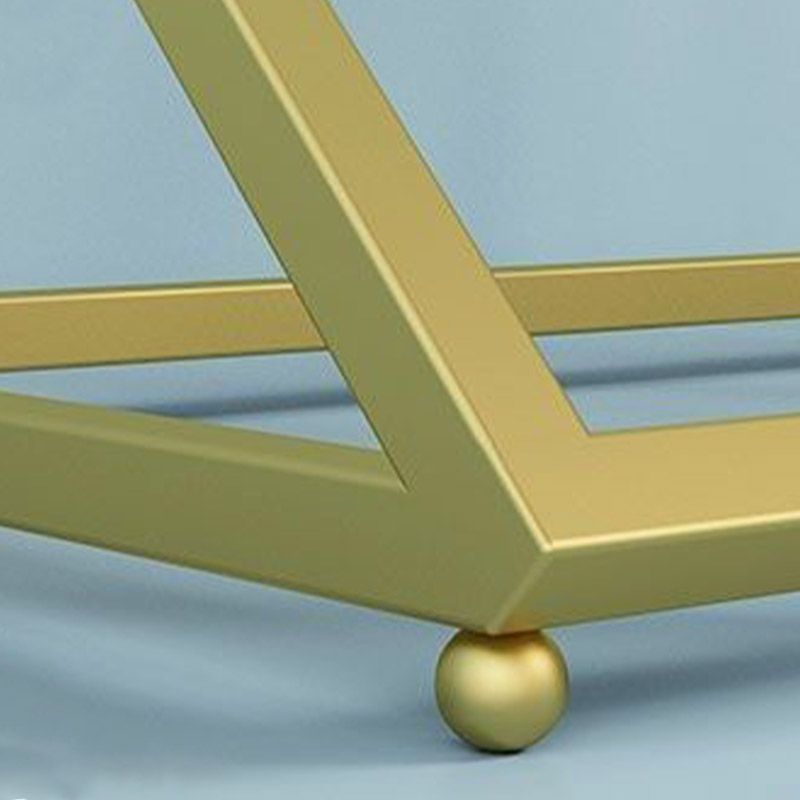 グラムスタイルのテーブルトップワインラックリビングルーム用のメタルワインボトルラック