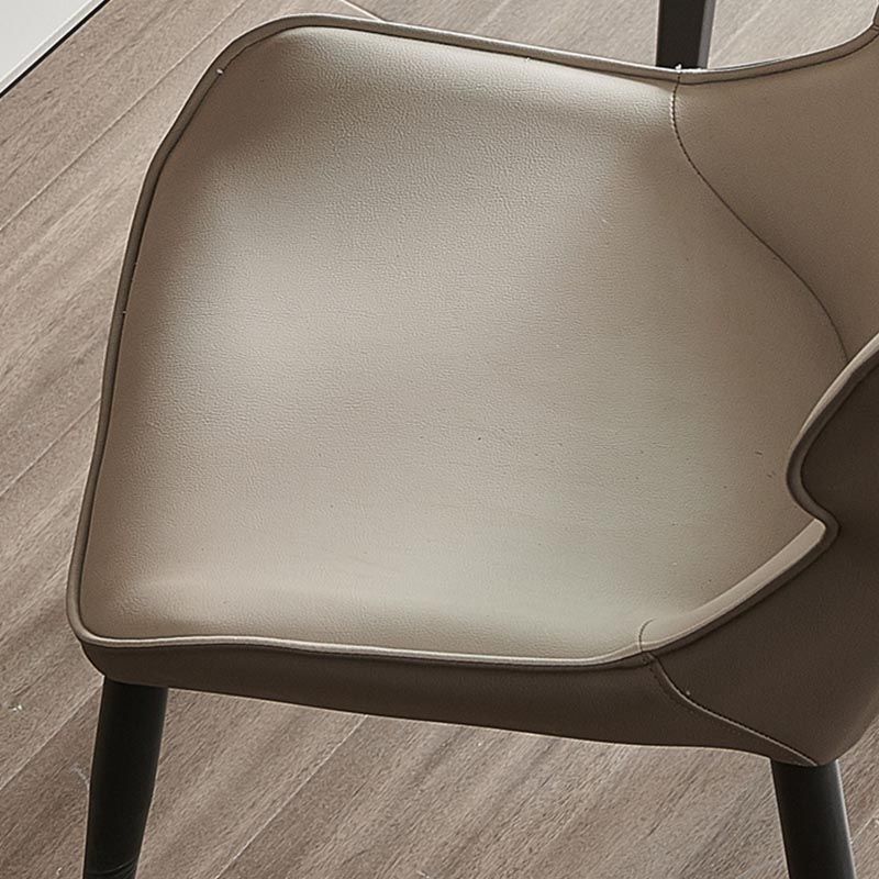 Leder Essnetzstuhl moderne gepolsterte Essstuhl mit schwarzen Beinen