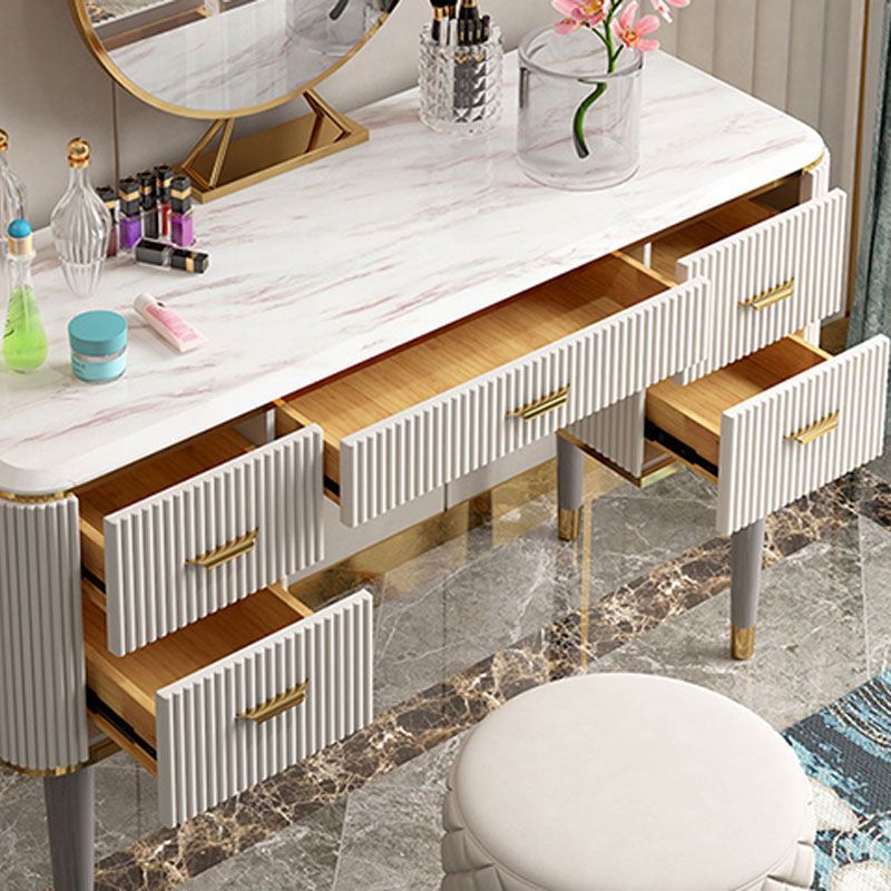 Ensemble de vanité de maquillage contemporain 5 tirages