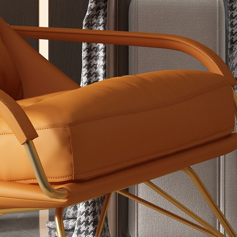 Mère de style glam Mère d'alimentation canapé à bascule chaise à bascule intérieure avec ottoman