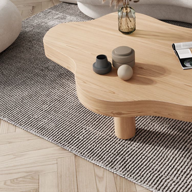 Table de cocktail à 3 pieds, table basse simple nordique en bois massif de forme libre