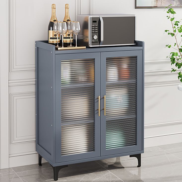 Server di pranzo in bambù di buffet grigio con spazio per la sala da pranzo