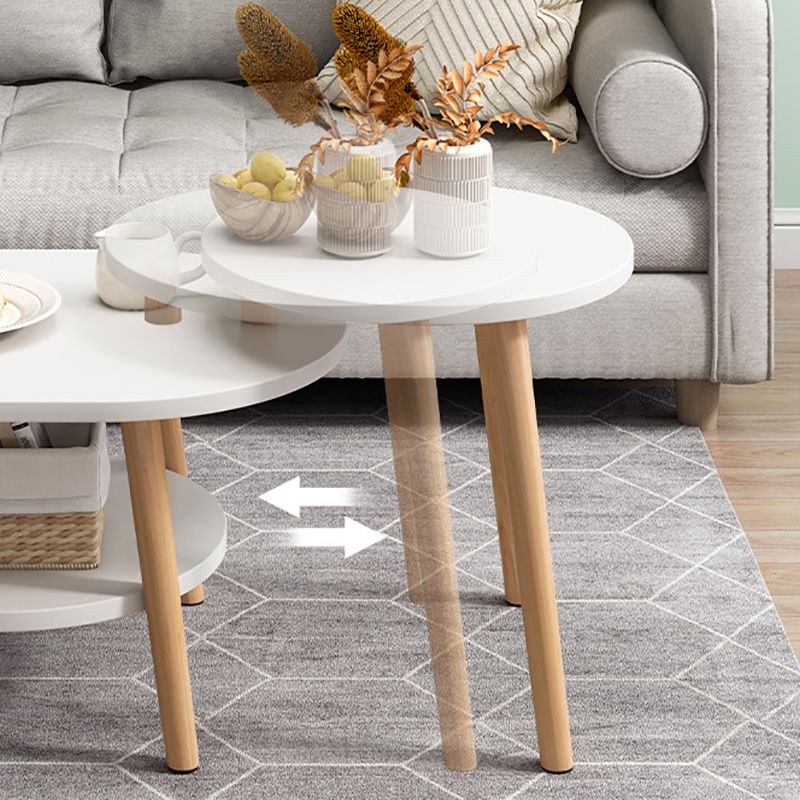Table basse à quatre pieds en bois artificiel ou table d'appoint avec étagère
