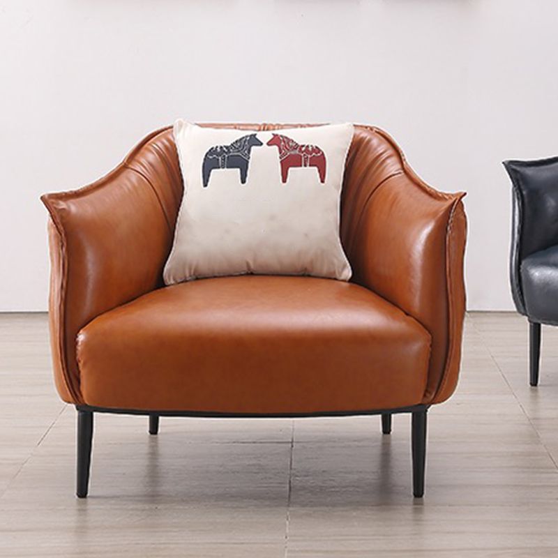 Les bras en cuir en faux cuir de couleur de couleur unie comprennent une chaise de base à quatre jambes