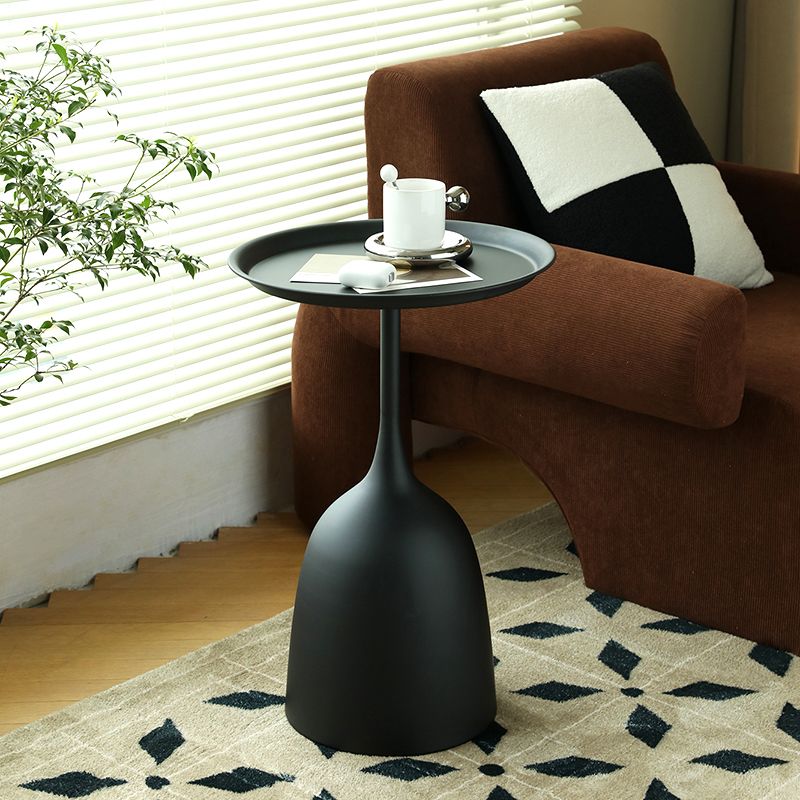 Round Top Side Table Metal 1 Leg Base Living Room End Side Table Clearhalo 'Coffee & Accent Tables' 'End & Side Tables' 'end_side_tables' 'furn' 'furn_end_side_tables' 'Furniture' 'Living Room Furniture' 1200x1200_6eded441-7b25-42e2-93cb-c03d0f753766