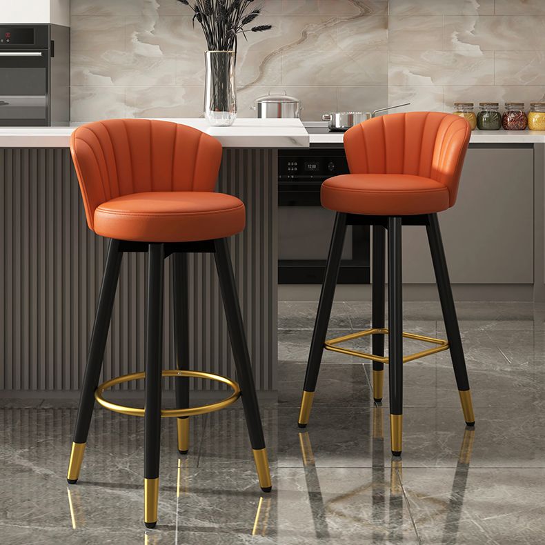 Silla contemporánea del mostrador de la sala de estar de la imitación de cuero de los taburetes de bar de las piernas del metal