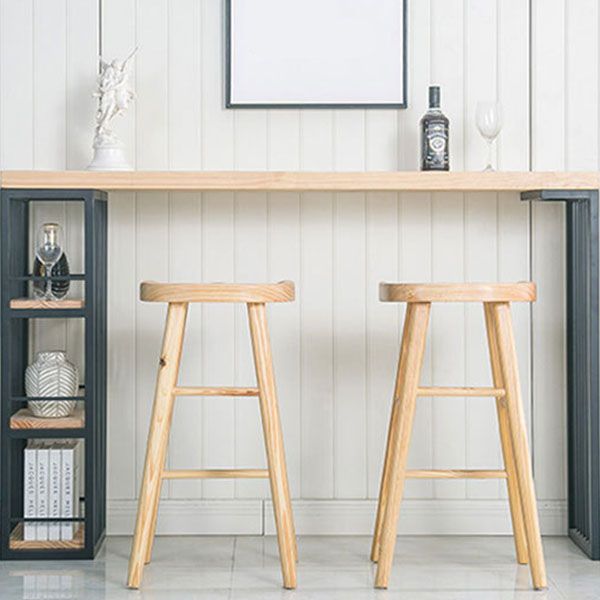 Industriestangenhocker und Tischet 1