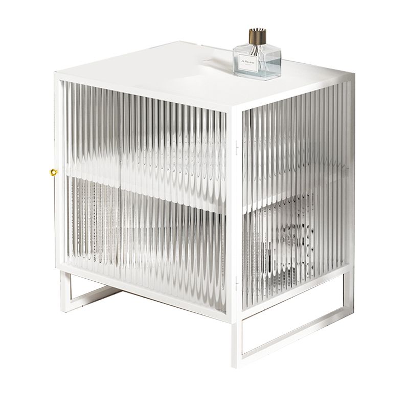 Moderna cama de metal nocturno patas de 1 estante incluida gabinete de cama