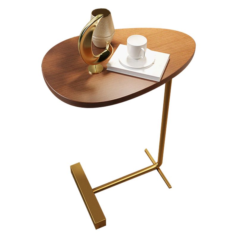 Mesa geométrica de mesa lateral modernista C de metal C con tapa de mármol