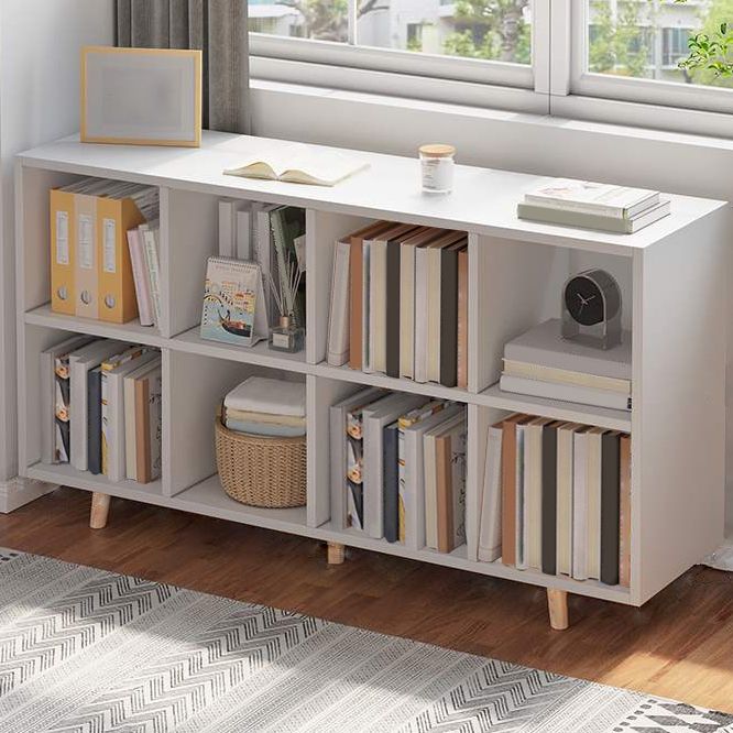 Moderne standaard houten boekenkast gesloten terug boekenplank voor balkon en woonkamer