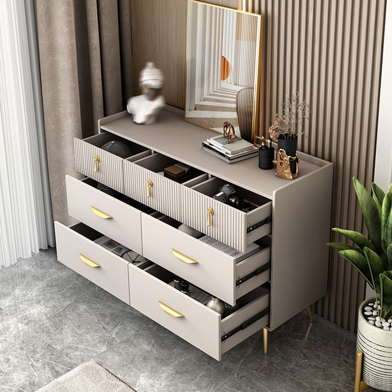 Cómoda de madera fabricada con almacenamiento Glam y 6/7 cajones