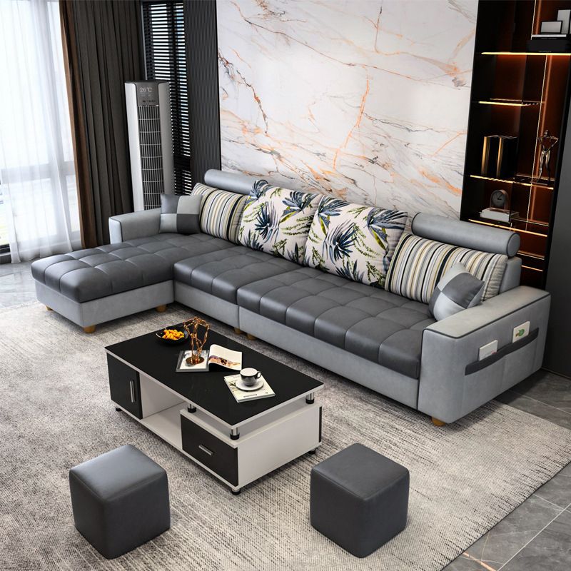 Scandinavo a 4 posti sezionale con deposito e bracci quadrati