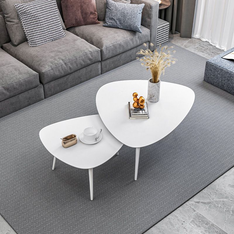 Modern Triangle Slate 3 Legs Coffee Table in Black and White Clearhalo 'Coffee & Accent Tables' 'Coffee Tables' 'coffee_tables' 'Furniture' 'furniture_coffee_tables' 'Living Room Furniture' 1200x1200_70aac2db-f90c-4063-9a5a-e02e9077ce33