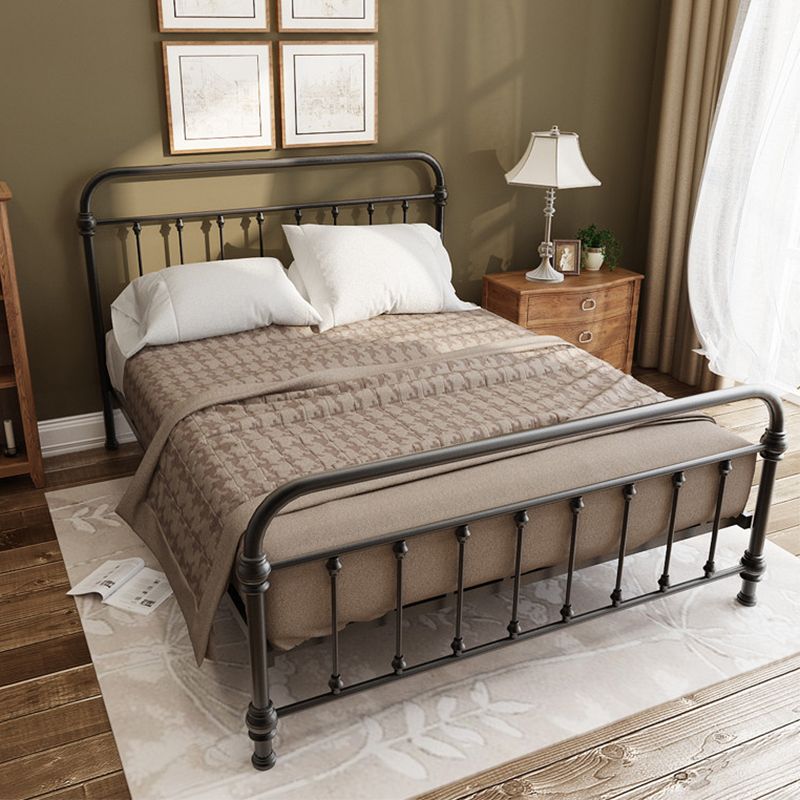 Modern Black Iron Bed with Rectangle Headboard and Metal Legs