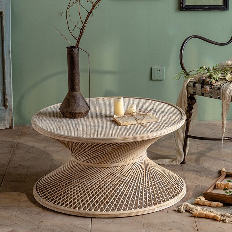 リビングルーム用の丸い熟成フレームベースを備えたフランスのカントリースタイルのサイドテーブル