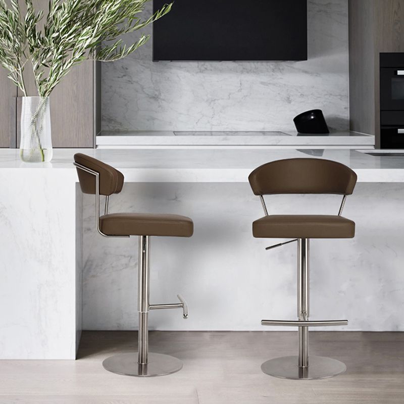 Sgabello alto sgabocale regolabile in stile moderno con cuscino in pelle