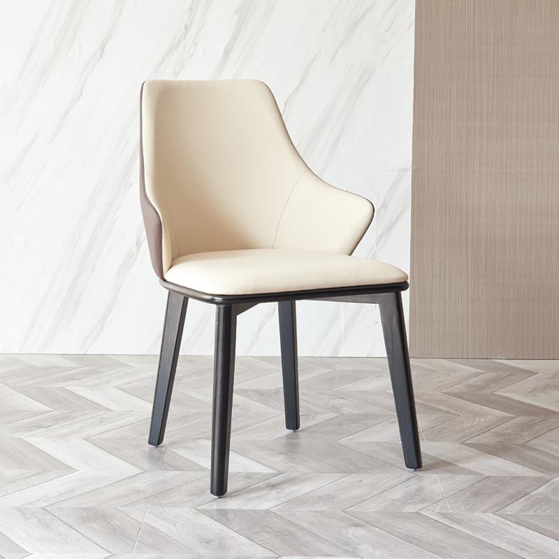 Glam Wingback Arm stoel lederen eetkamerstoel met donkere as massief houten benen