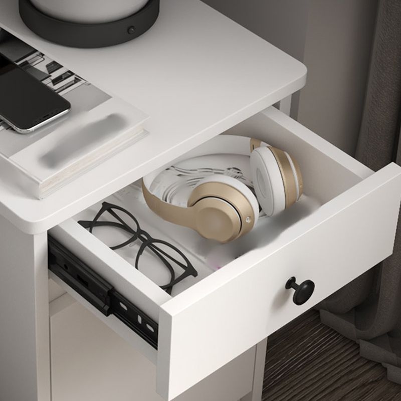 22 "Hモダンなベッドサイドキャビネット模倣ウッド1ドア1ドロワーナイトスタンド