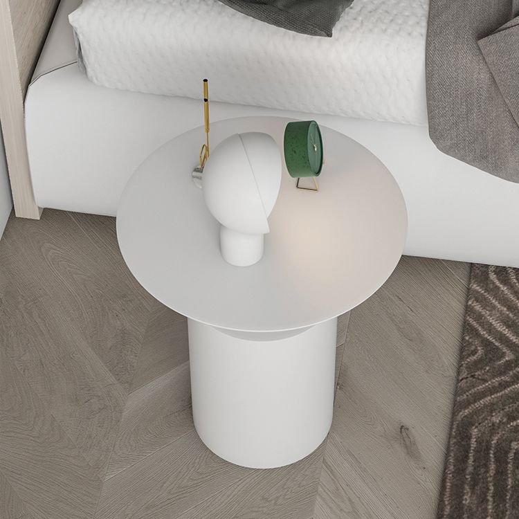 Metal Nightstand Modern 19.7" Tall Accent Table Nightstand for Bedroom Clearhalo 'Bedroom Furniture' 'furn' 'furn_night_stand' 'Furniture' 'night_stand' 'Nightstands' 1200x1200_7174f405-8a8d-4efd-8a67-69ff96e6fba6