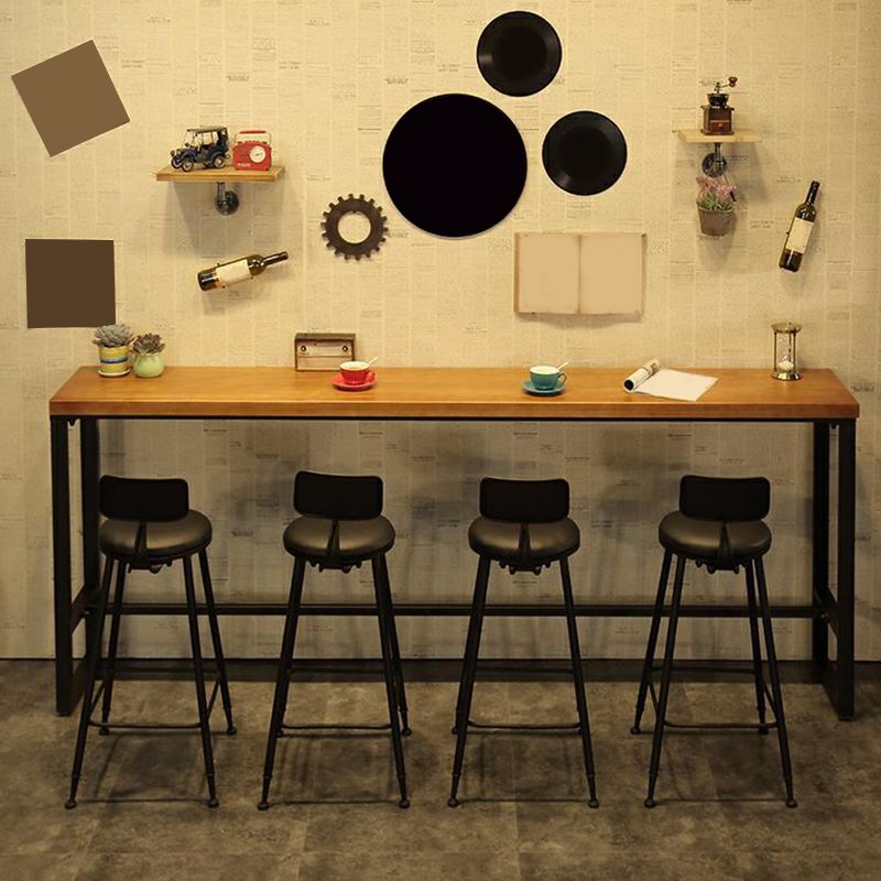 Eettafel op schraagbasis, industriële massief houten bartafel voor bistro