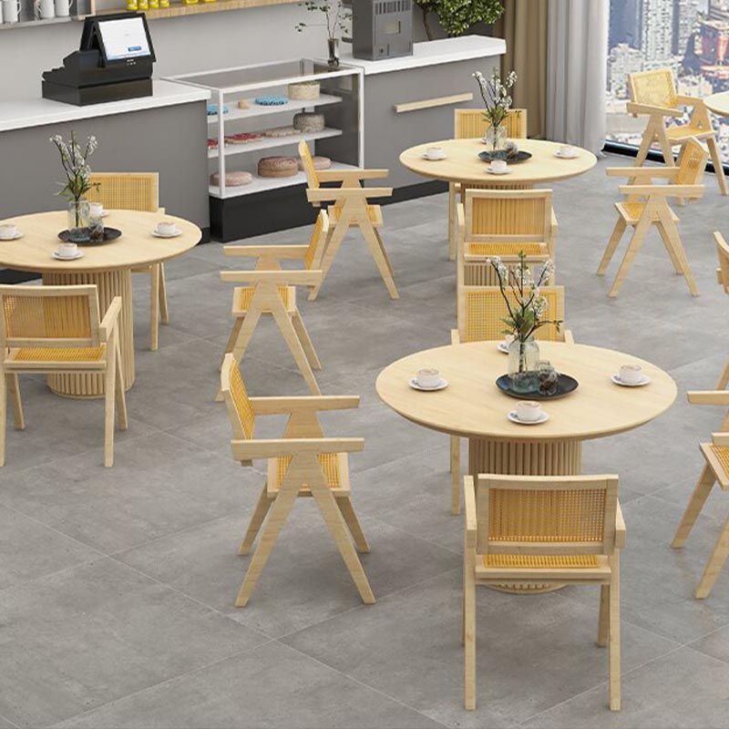 Modern Pedestal Casual Dining Table Solid Wood Round Dinner Room Kitchen Table Clearhalo 'Dining Tables & Seating' 'Dining Tables' 'dining_table' 'furn' 'furn_dining_table' 'Furniture' 'Kitchen & Dining Furniture' 1200x1200_71999acf-1654-4788-8619-9d6faae84eac