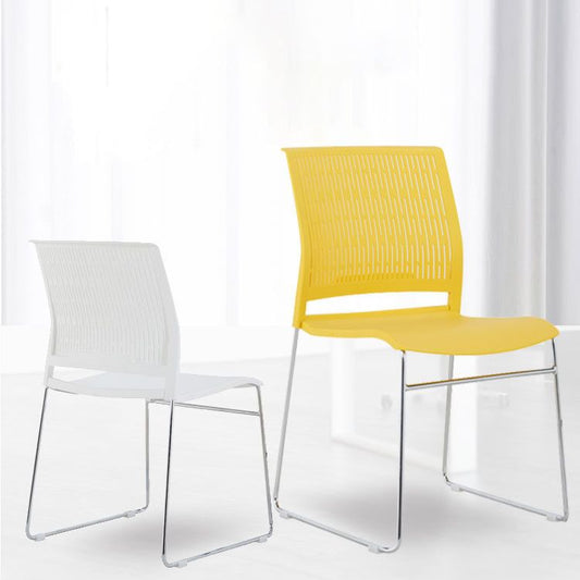 モダンアームレスプラスチックオフィスチェアノーホイールズカンファレンスチェア