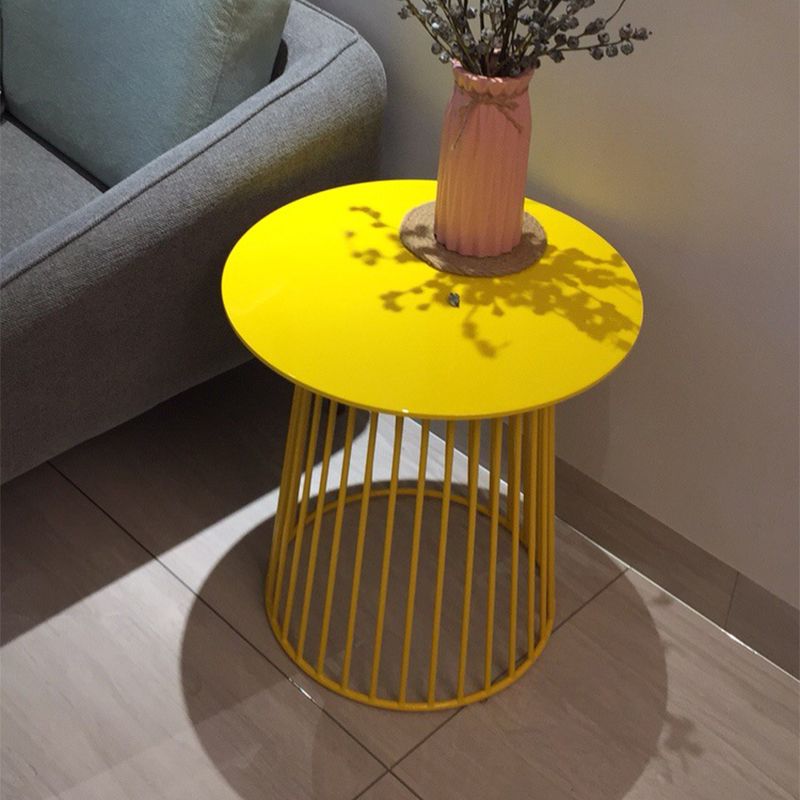 Metal Round Frame Side Table Contemporary Simple Dia 19.7" End Table Clearhalo 'Coffee & Accent Tables' 'End & Side Tables' 'end_side_tables' 'furn' 'furn_end_side_tables' 'Furniture' 'Living Room Furniture' 1200x1200_71fdc4fa-2ac8-4ac9-8208-f19ded539dc8