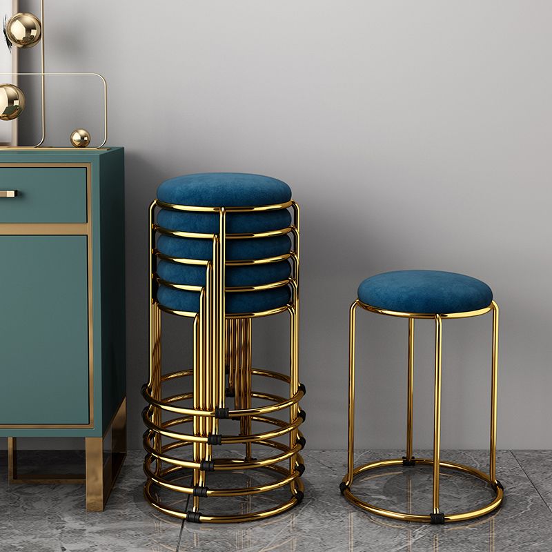 Velvet Upholstered Ottoman Solid Color Round Contemporary Metal Frame Ottoman Clearhalo 'furn' 'furn_ottomans_poufs' 'Furniture' 'Living Room Furniture' 'Ottomans & Poufs' 'ottomans_poufs' 1200x1200_721931c4-a002-45fb-9267-a1125cbaad1e