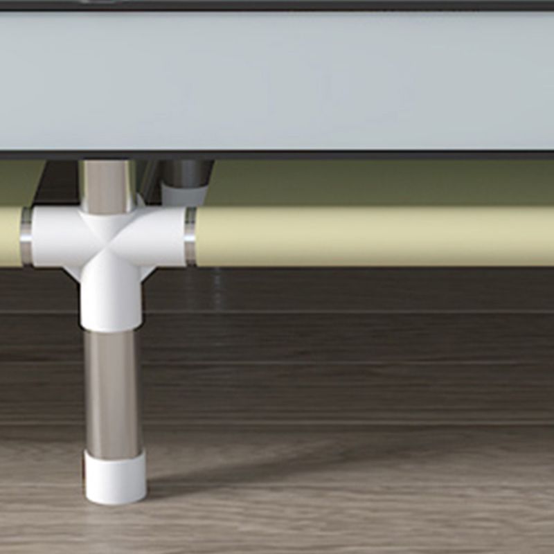 Armario de marco de metal plateado Armario de vestuario de estilo moderno para dormitorio