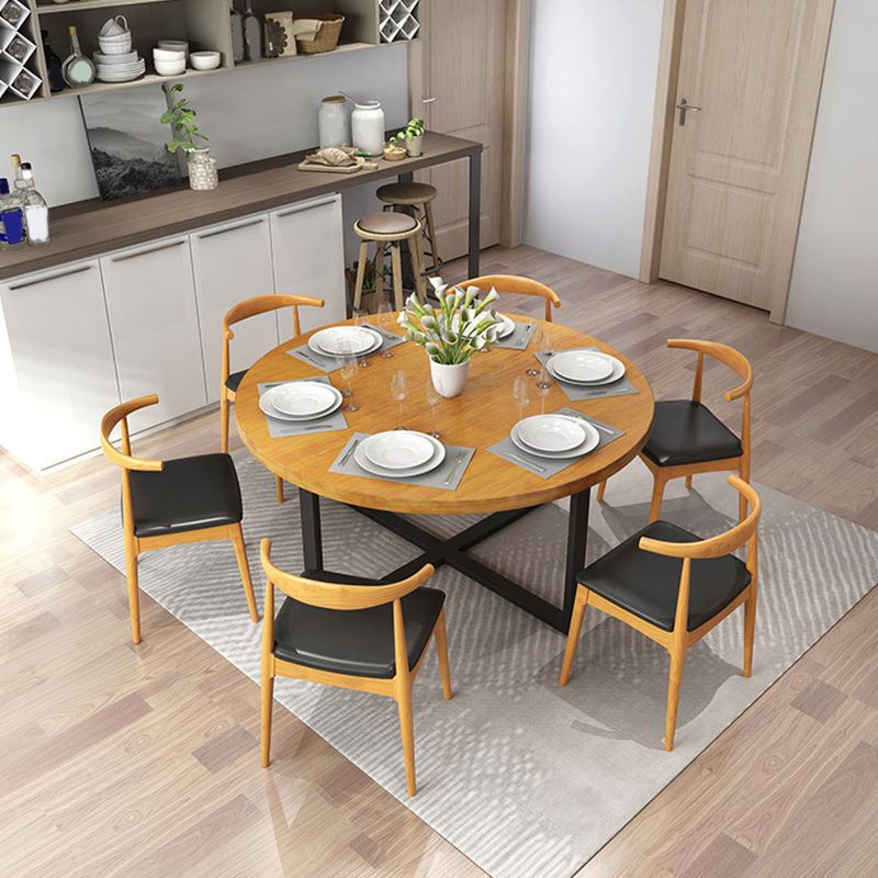 Modern Round Dining Table for Home Brown Solid Wood Table with Metal Base Clearhalo 'Dining Tables & Seating' 'Dining Tables' 'dining_table' 'furn' 'furn_dining_table' 'Furniture' 'Kitchen & Dining Furniture' 1200x1200_724e474d-dcb8-4dc6-93fe-2ac6dfaefb95