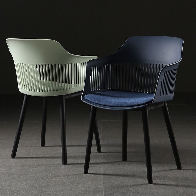 Contemporary Slat Back Arm Chair Matte Finish Metal Chair for Patio Clearhalo ' kitchen&dining_furn' 'Dining Chairs' 'Dining Tables & Seating' 'dining_chair' 'furn' 'furn_dining_chair' 'Furniture' 'furniture_dining_chair' 'Kitchen & Dining Furniture' 'kitchen' 1200x1200_72b24981-bbf7-4b1b-9f40-f8e1c980d0c3