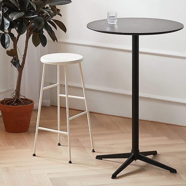 Contemporary Round Counter Bar Stool Backless Bar Stool with Footrest Clearhalo 'Bar Furniture' 'Bar Stools' 'bar_stools' 'furn' 'furn_bar_stools' 'furniture_bar_stools' 'Kitchen & Dining Furniture' 'kitchen&dining_furn' 'kitchen' 'kitchen_furn' Furniture' 1200x1200_731432c6-5ce4-43b5-8c92-b43fe26dc62e