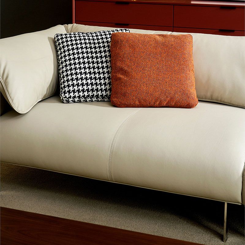 Sofá de cuero modernismo en sofá de brazo de esmoquin de color caqui con 3 almohadas